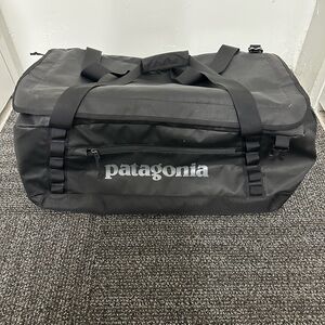 Patagonia Black Hole Duffel Bag 55L Backpack travel - Black